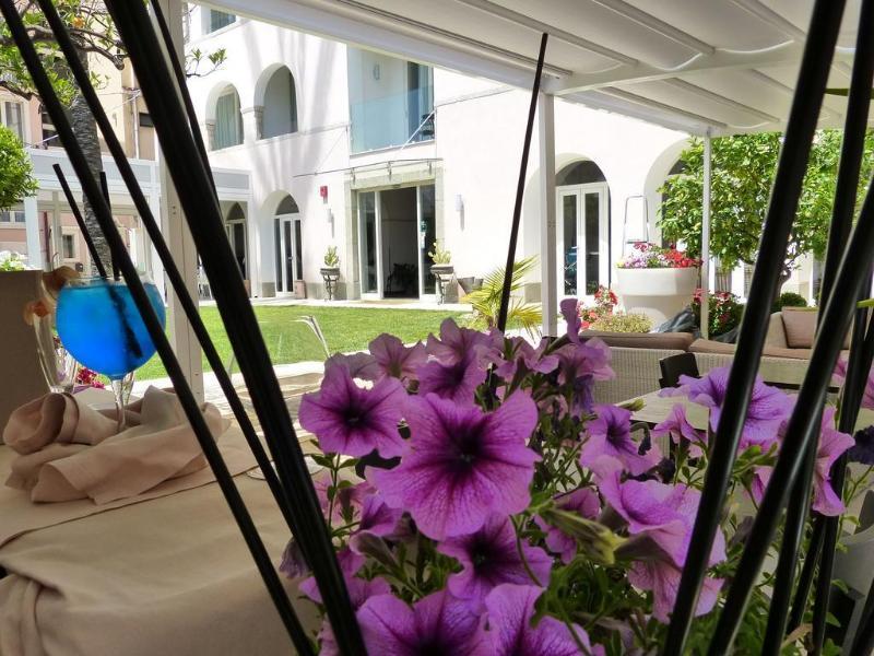 Il Piccolo Giardino Gh ***Superior Hotel ตาออร์มินา ภายนอก รูปภาพ