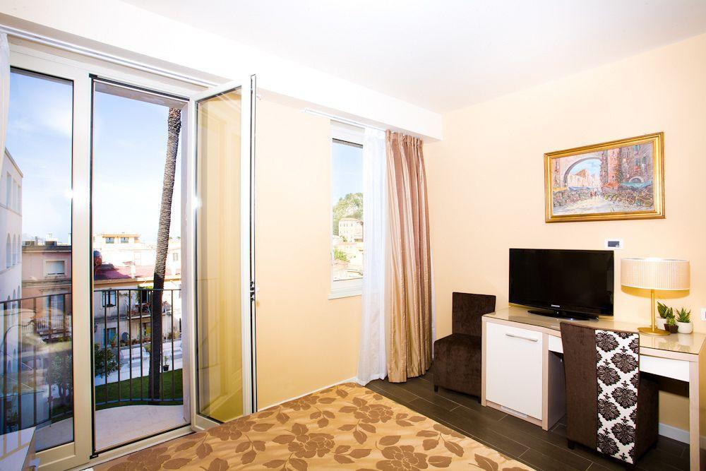 Il Piccolo Giardino Gh ***Superior Hotel ตาออร์มินา ภายนอก รูปภาพ