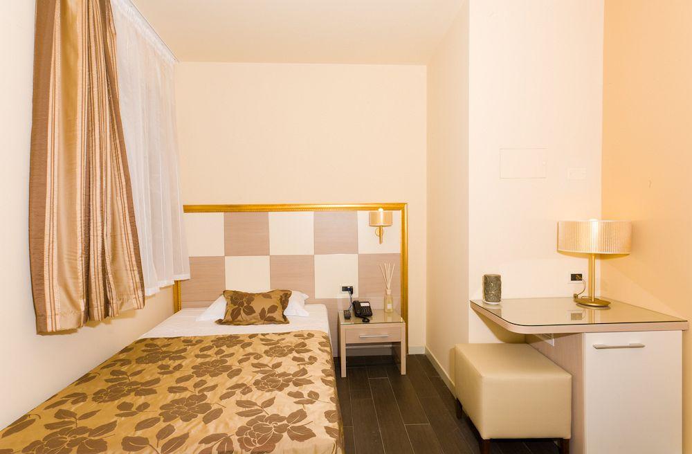 Il Piccolo Giardino Gh ***Superior Hotel ตาออร์มินา ภายนอก รูปภาพ