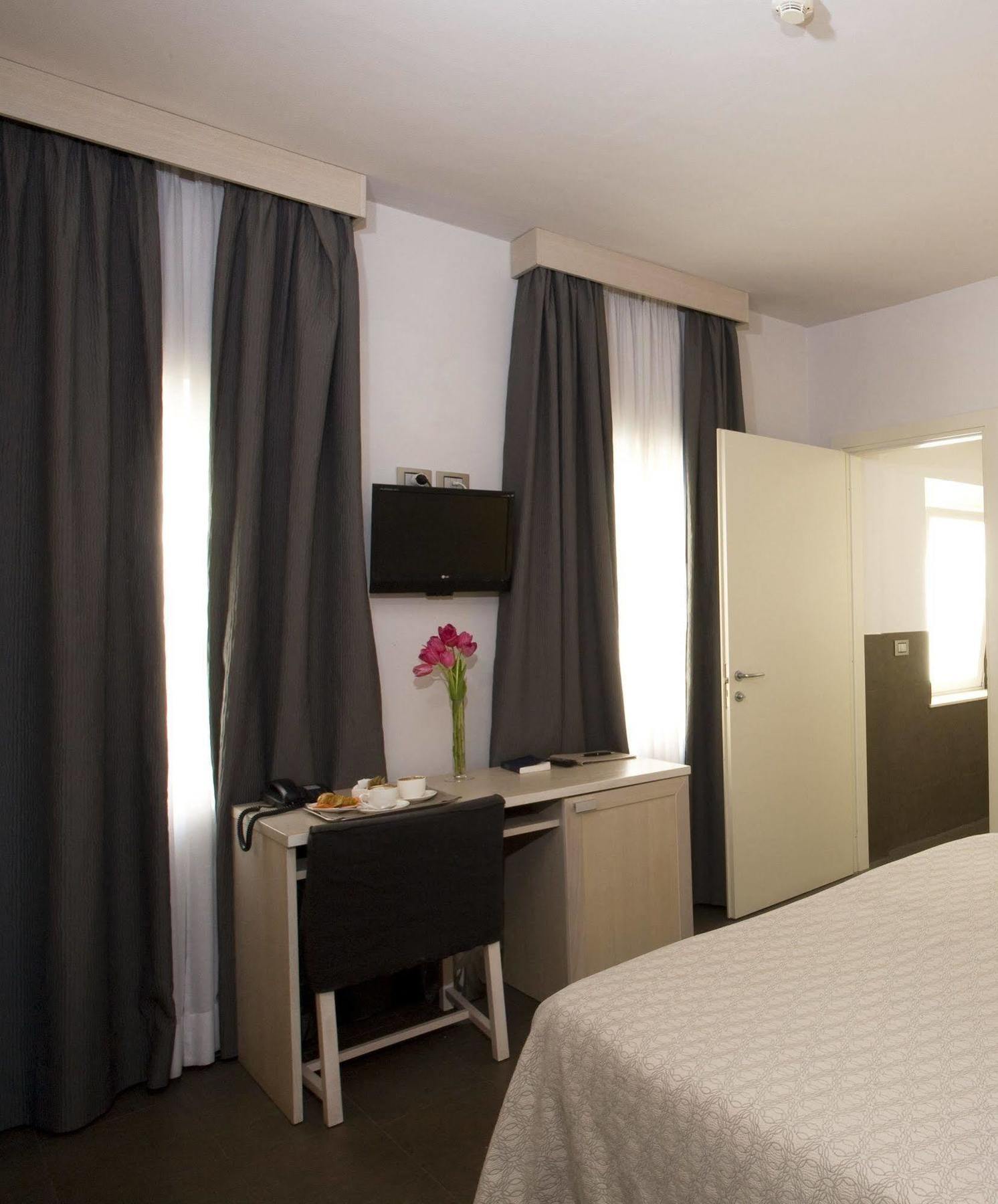 Il Piccolo Giardino Gh ***Superior Hotel ตาออร์มินา ภายนอก รูปภาพ
